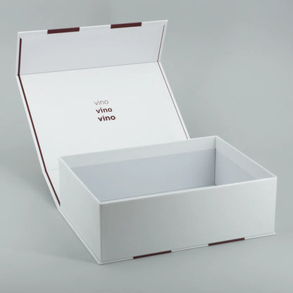 Geschenkbox mit Streifen Dunkelrot Vino Magnetbox geöffnet