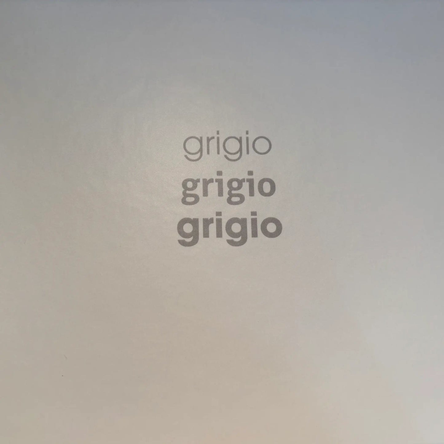 Print im Innendeckel Magnetbox Grigio Streifen Design Grau