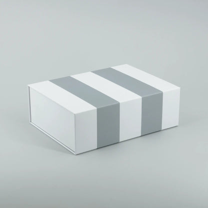 Geschenkbox mit Streifen grau Magnetbox geschlossen